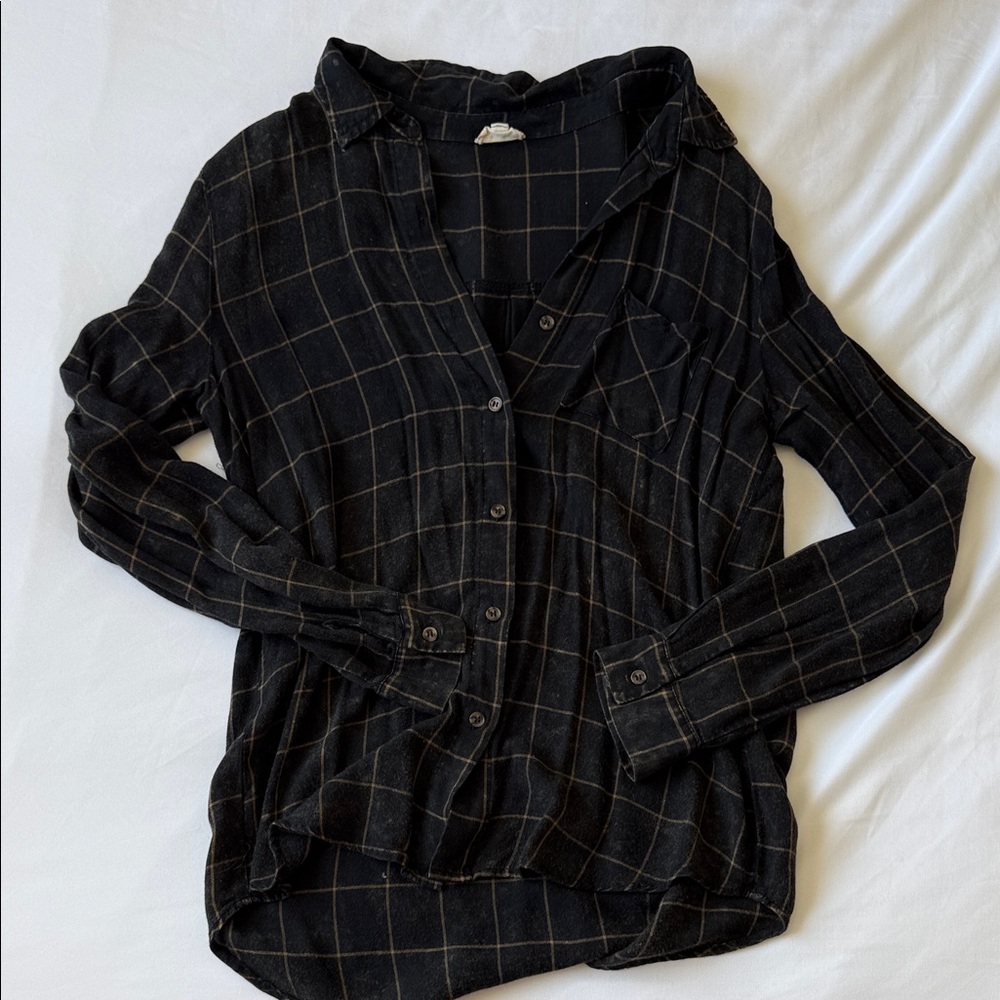 Hem & Thread Button down shirt